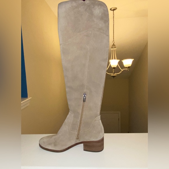 Vince Camuto Boots - Picture 2 of 7